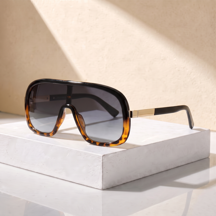 Aurelio Shades